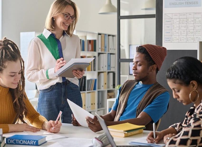 Страшный и слишком французский: почему амбициозный Renault Vel Satis принес убыток в 18 710 евро с каждого проданного автомобиля